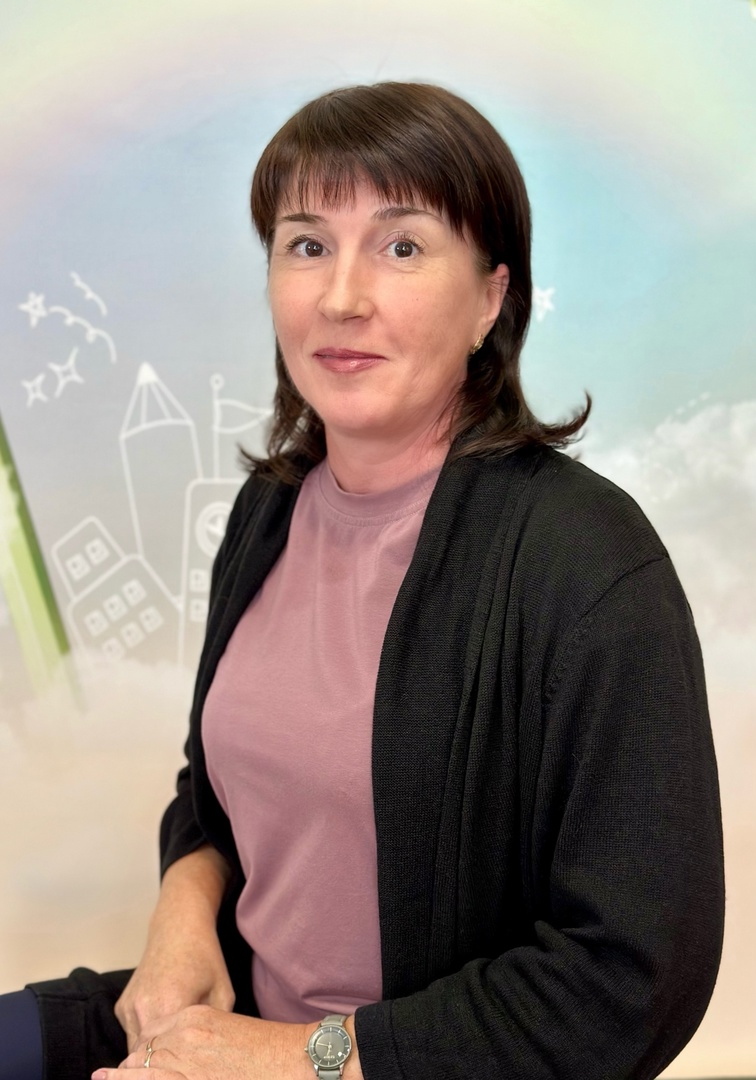 Воспитатель высшей категории Акамова Оксана Николаевна.